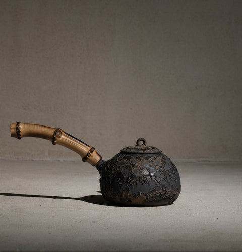 Wabi Wood Handle Teapot | 700-800ml