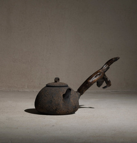 Wabi Wood Handle Teapot | 700-800ml