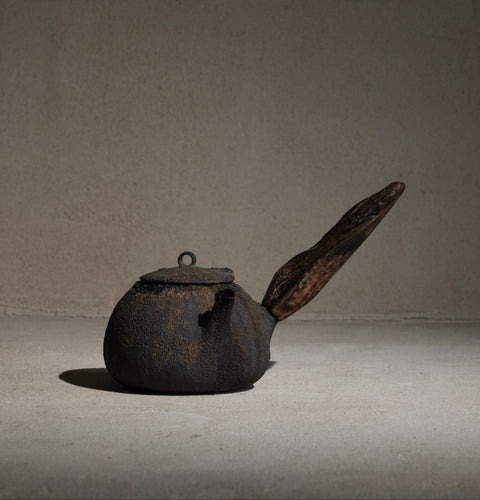 Wabi Wood Handle Teapot | 1000ml - Milkmans Market Cloud Hidden