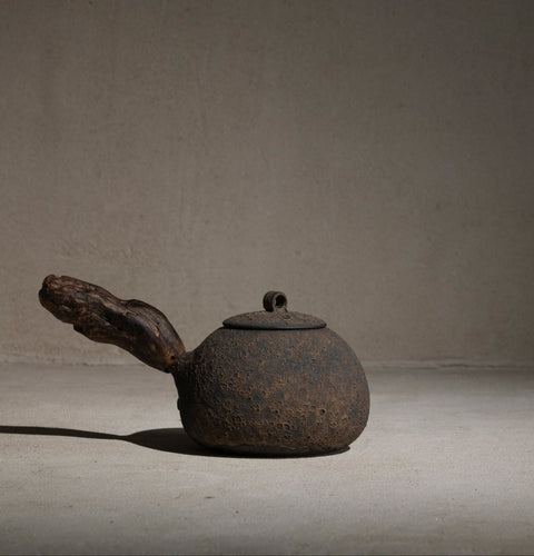 Wabi Wood Handle Teapot | 1000ml - Milkmans Market Cloud Hidden